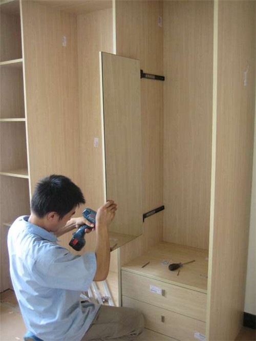 如何选择靠谱的家具安装师傅？